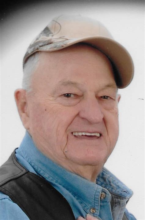 , <b>Clinton</b>, is in charge of arrangements. . Calvert funeral home clinton il obits